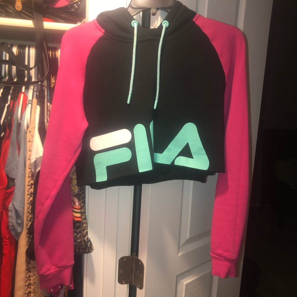 New Cropped FILA hoodie